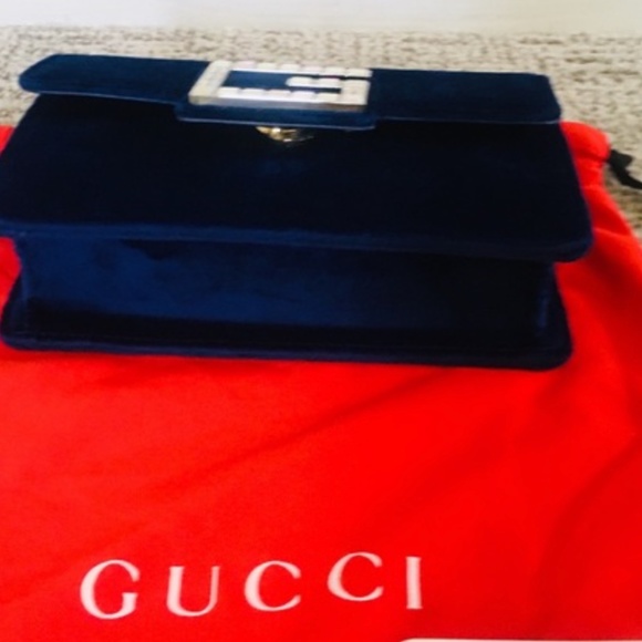 New Authentic GUCCI Broadway Velvet Crossbody Bag Small Blue - Picture 7 of 13